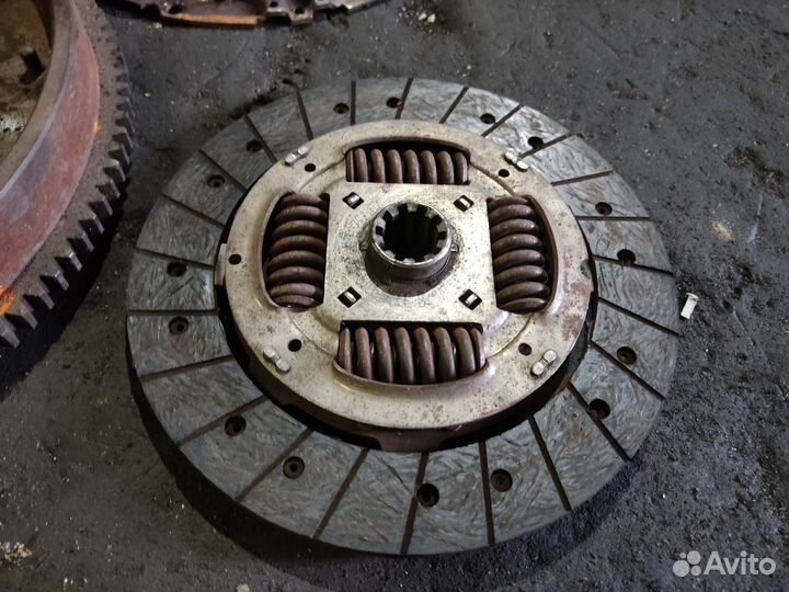 Маховик одномас. + сцепление D-235 Ивеко Дейли
