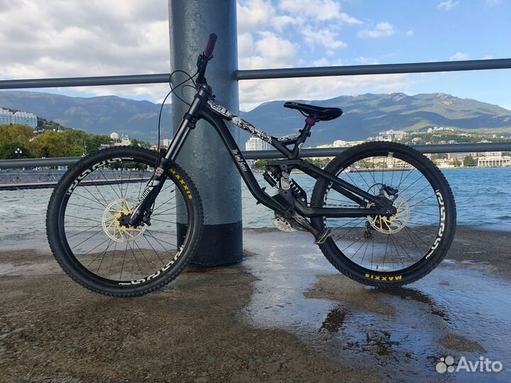 Commencal supreme dh v3 2015 27.5 M