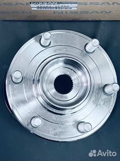 Ступица передняя в сборе 40202-1LA0A Nissan