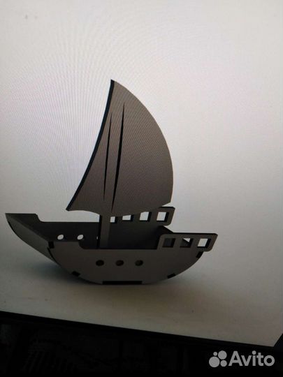 Резная конфетница