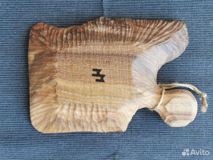 Сервировочная доска / деревянное блюдо