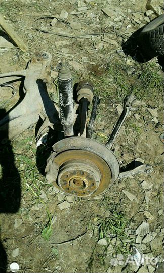 Ступица задняя правая Mercedes w 124