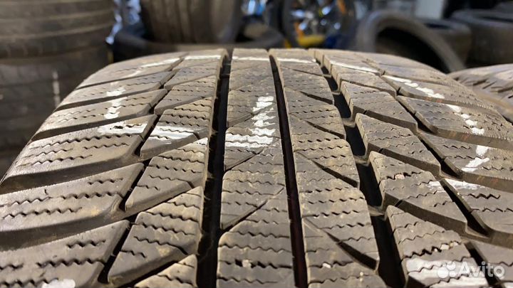 Bridgestone Blizzak LM-001 225/40 R18 92V