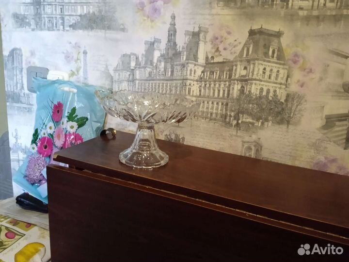 Хрустальная ваза