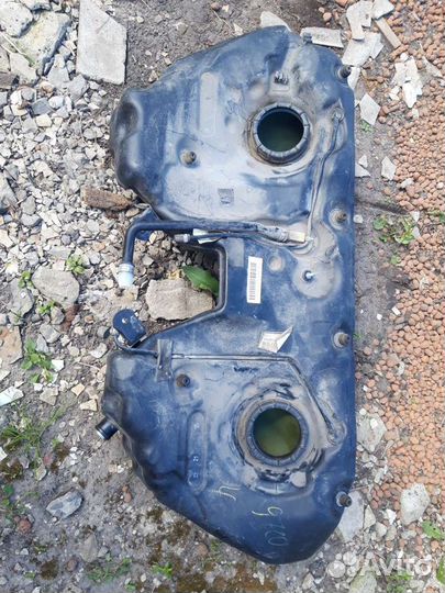 Топливный бак Mercedes W211 Е350