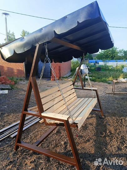 Садовые качели новые