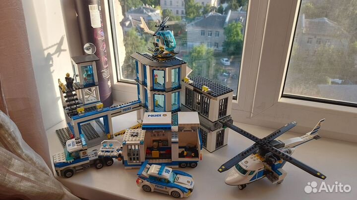 Lego city полицейский участок
