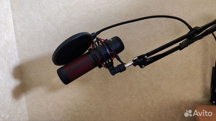 Микрофон HyperX quadcast
