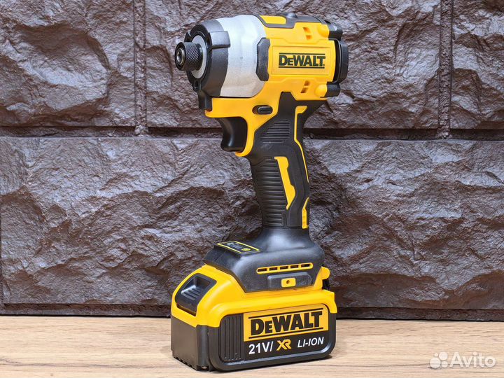 Винтоверт DeWalt 18v