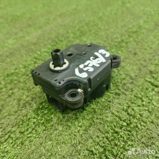 Моторчик заслонки печки Opel Astra J GTC 2012