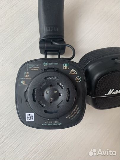 Беспроводные наушники маршал