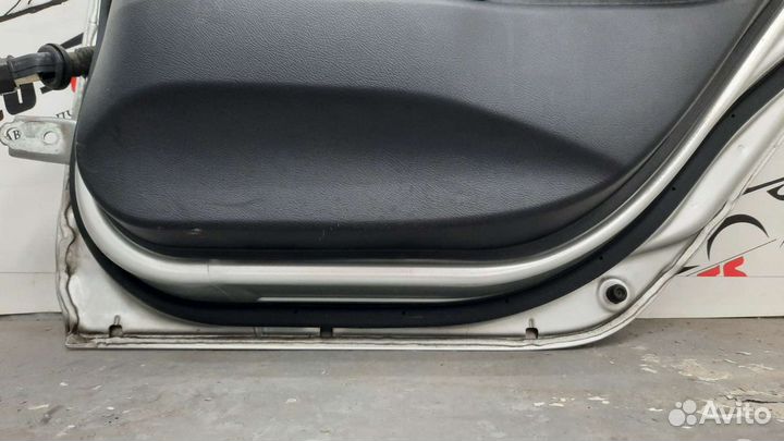 Дверь задняя Правая Honda Civic 4d