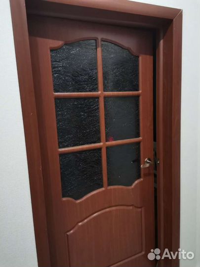 Дверь межкомнатная тяжёлая добротная