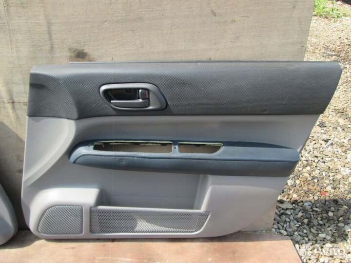 Обшивка дверей Subaru Forester SG5 EJ202 2003/10
