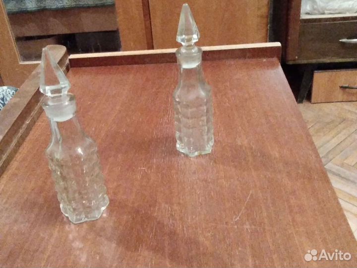 Бутылочки с притёртыми пробками, антиквариат