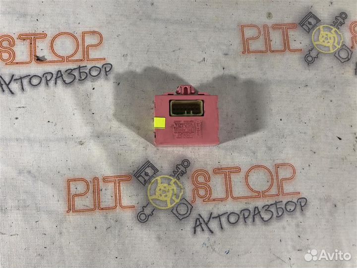 Блок управления светом Toyota Windom (MCV20) 1999