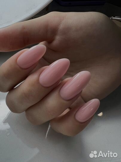 Маникюр педикюр