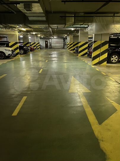 Машиноместо, 19 м²