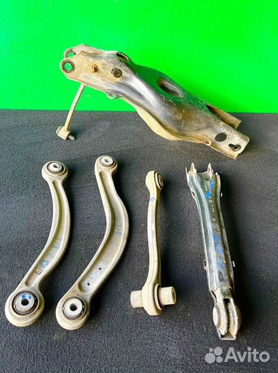 Рычаг задний левый AMG Medcedes W218 E63 CLS63 AMG