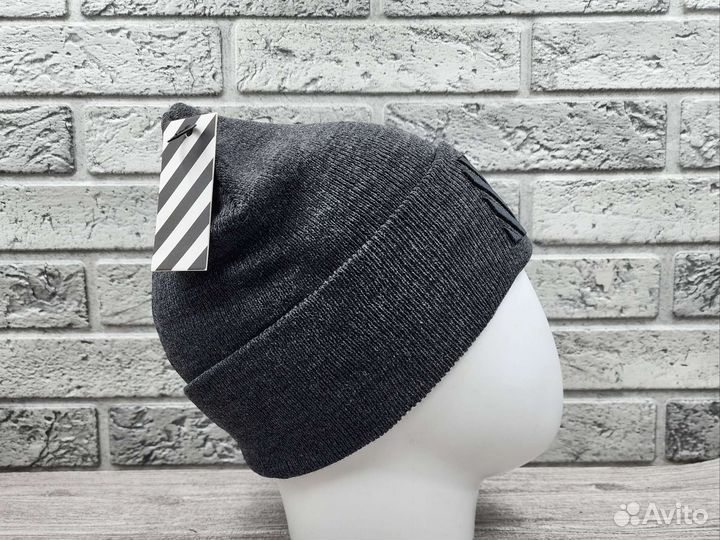 Шапка вязаная Off White серая с чёрным логотипом
