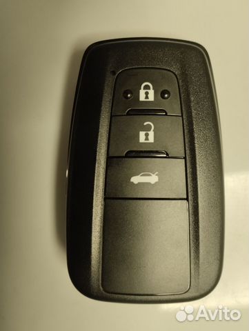 Ключ зажигания для Toyota Camry 2017-2021 оригинал