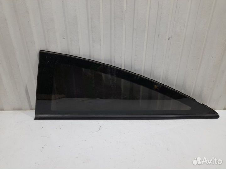 Стекло кузовное глухое левое Opel Astra H хэтчбек