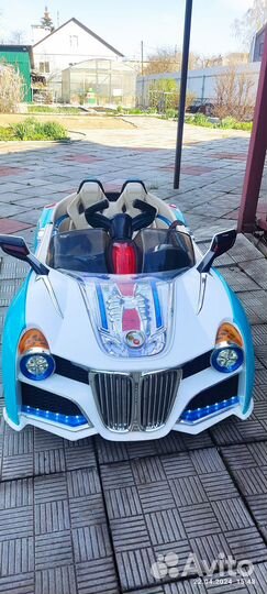 Детский автомобиль на аккумуляторе