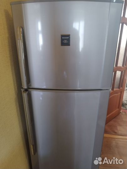 Холодильник бу sharp