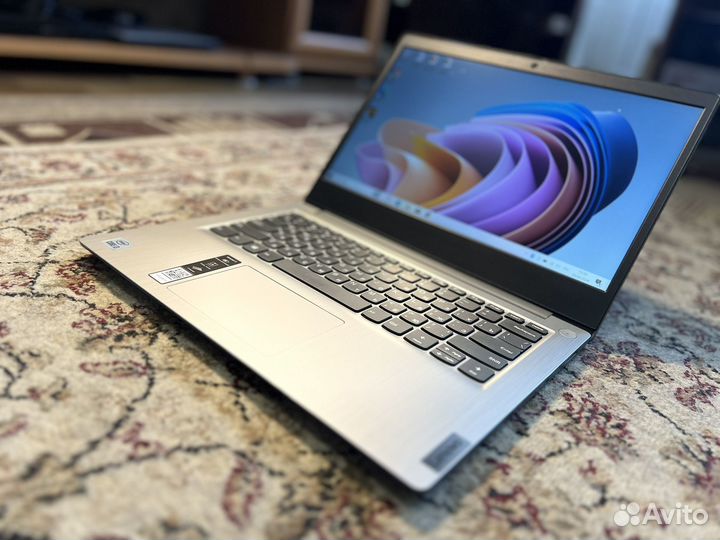 Новый Ноутбук Lenovo i3-1005G1/10gen/8гб/ssd