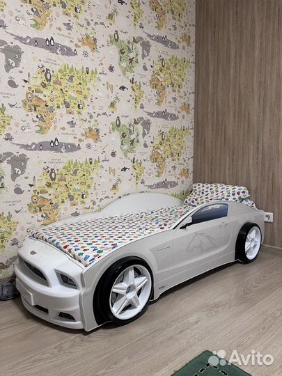 Кроватка машинка 3d с матрасом для мальчика