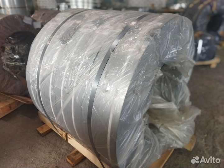 Штрипс оцинкованный в рулоне / металлический