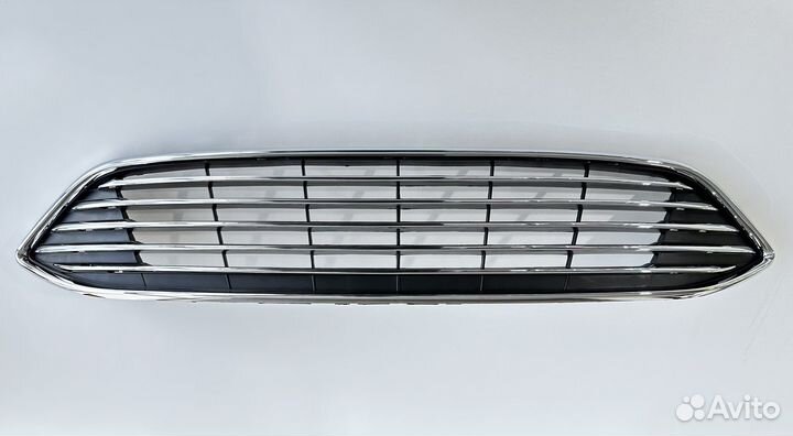 Решетка бампера Форд Фокус 3 рестайлинг