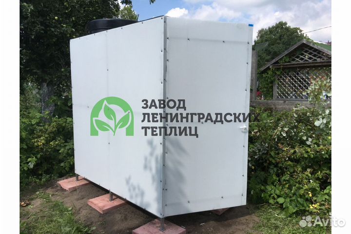 Душевая кабина с раздевалкой