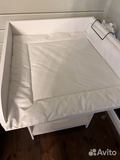 Пеленальный столик