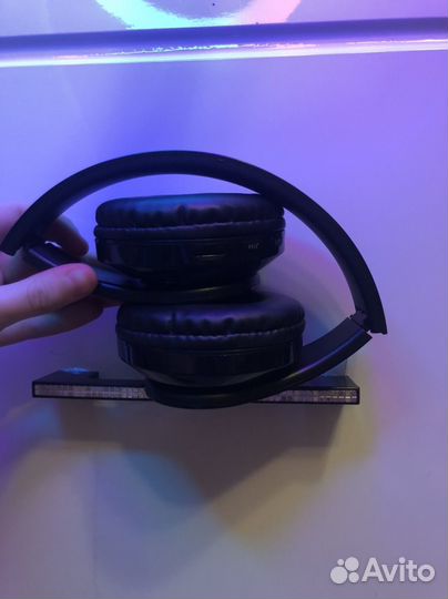Большие наушники Walrort с подсветкой