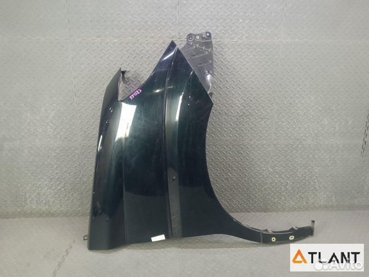 Крыло переднее правое nissan elgrand