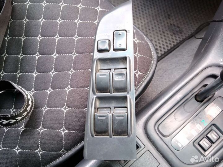 Кнопки стеклоподъемников toyota