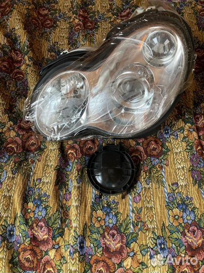 Mercedes w203 c-class фара ксенон левая правая