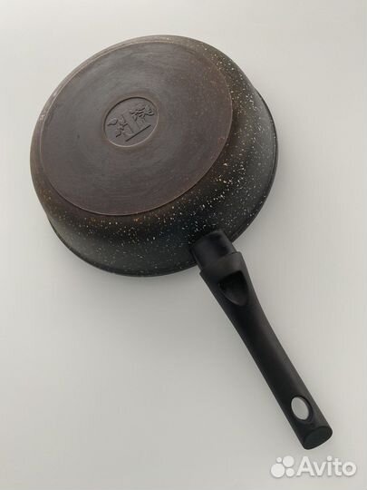 Сковорода 26 см с крышкой