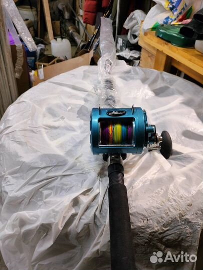 Спиннинг морской с катушкой