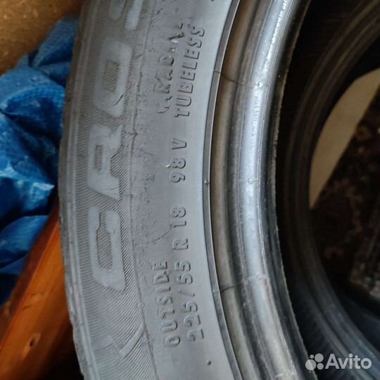 Continental CrossContact UHP E 225/55 R18 98V