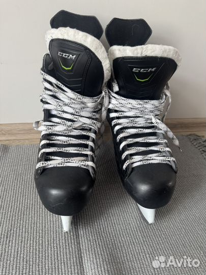 Коньки хоккейные 46 размер ссм