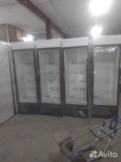 Холодильный шкаф б/у
