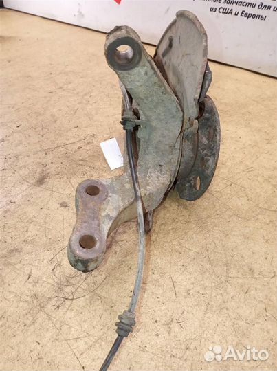 Поворотный кулак передний левый Ssang Yong Actyon