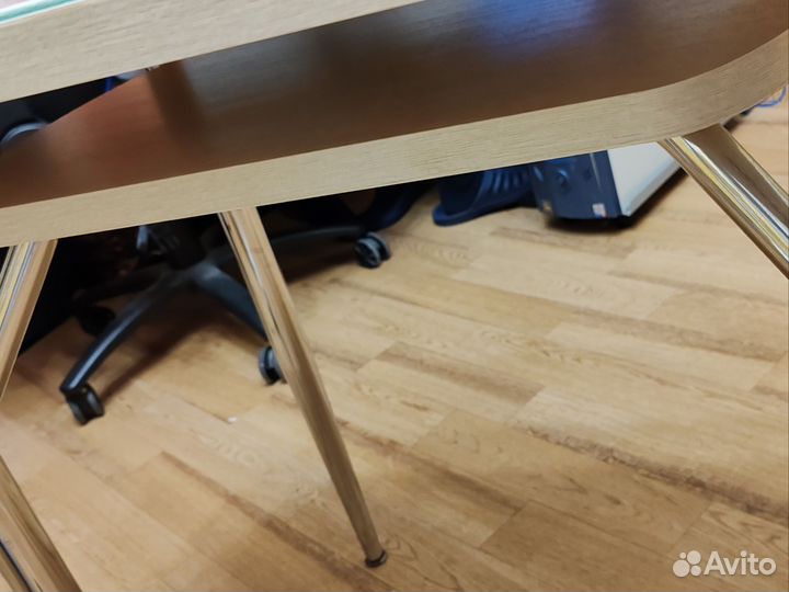 Кухонный стол бу