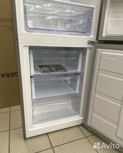 Холодильник с морозильником dexp B220AMA