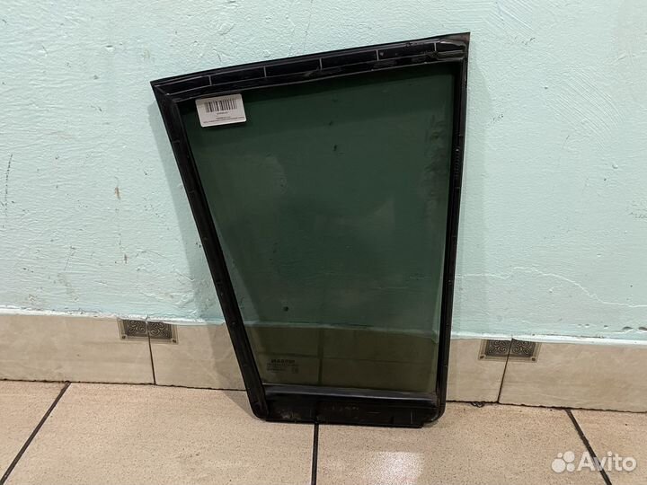 Стекло треугольник заднее левое Nissan tiida C11