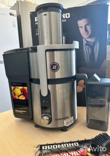 Соковыжималка Redmond