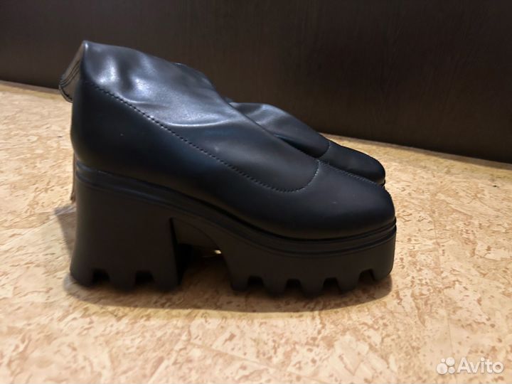 Полусапоги на каблуке