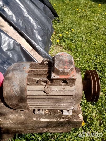 Электродвигатель 220-380